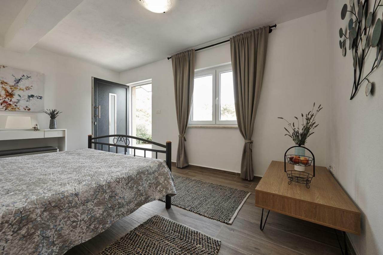 Beach House Blue Lagoon Okrug Gornji Ngoại thất bức ảnh